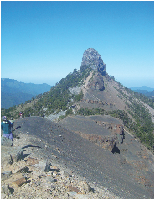 小霸尖山