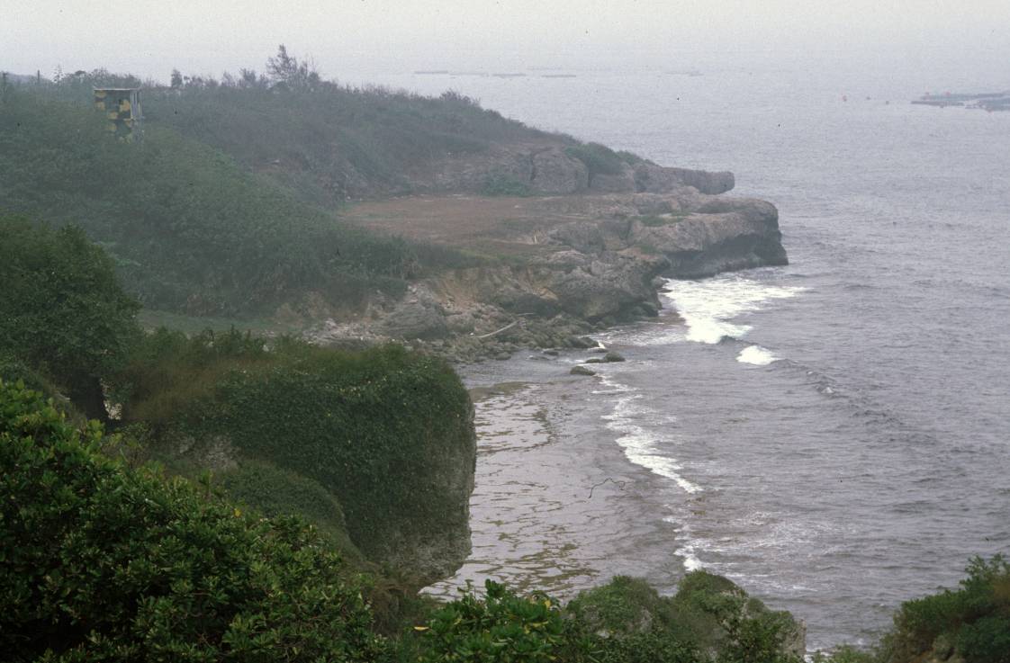 琉球嶼的海階與海蝕地形